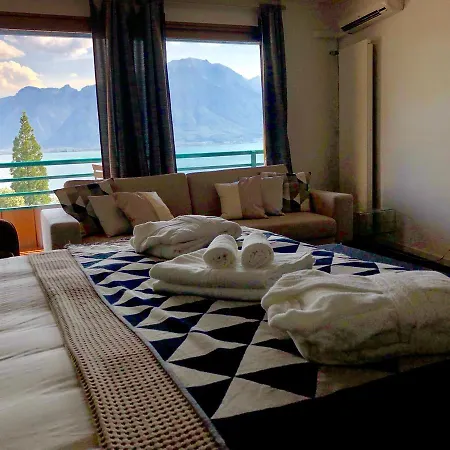 Apartment Luxurious Lakeview Apartment *