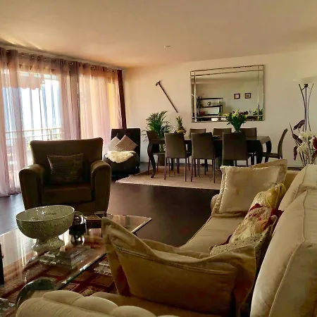 Luxurious Lakeview Apartment Montreux